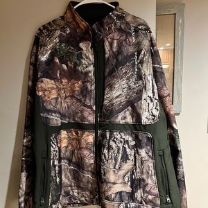 Lodge Outfitters Mossy Oak Breakup Country Softshell Jacket Waterproof